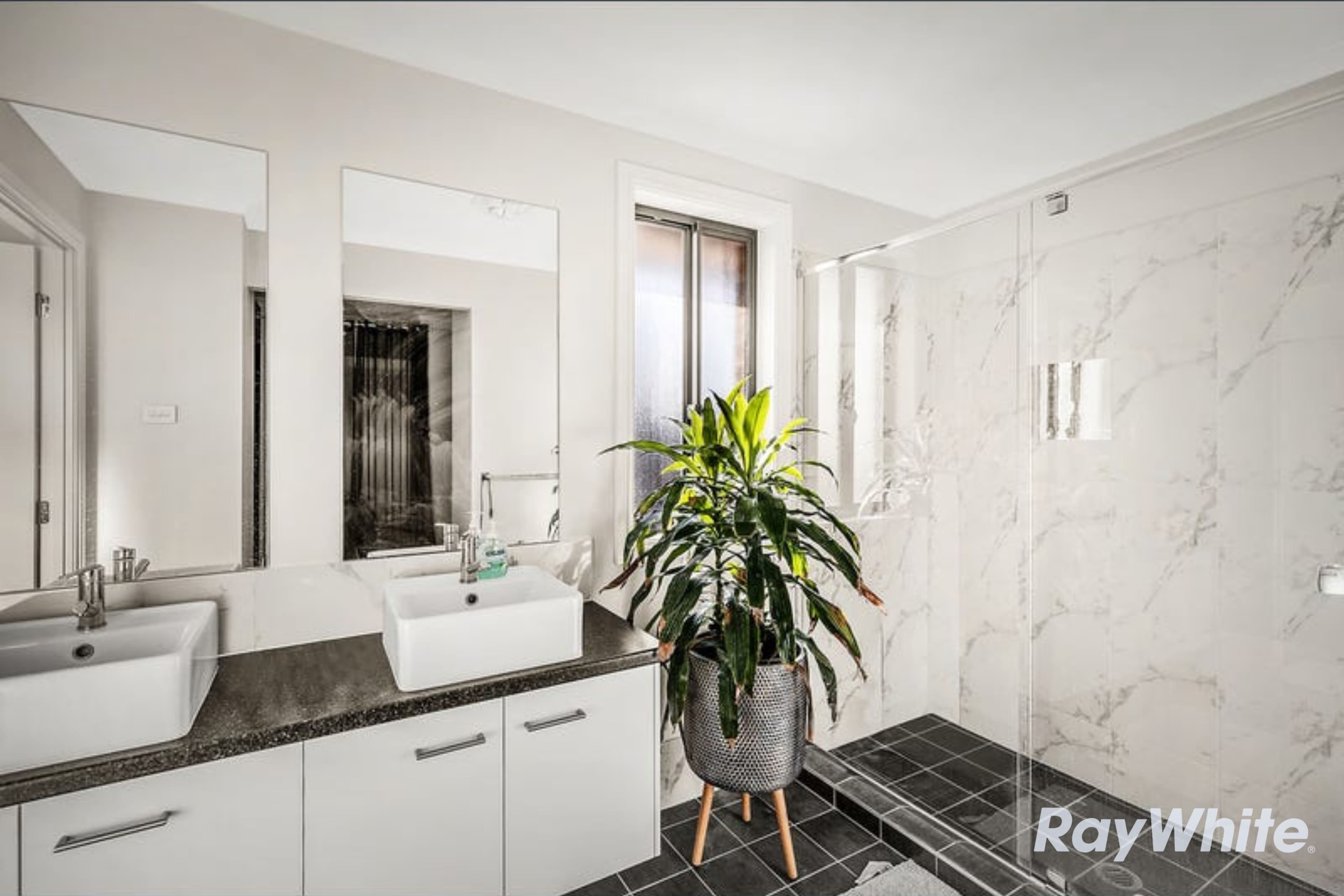 181 Riemore Circuit, Tamborine QLD 4270, Tamborine - Thumbnail 5