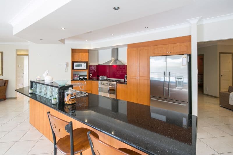 6 Bayfields Avenue, Wellington Point QLD 4160, Wellington Point - Thumbnail 4