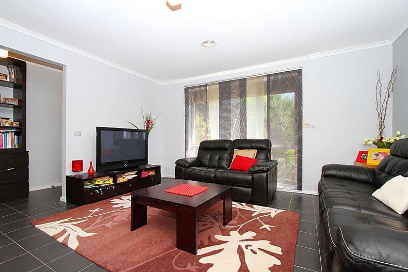59 Blossom Park Drive, MILL PARK VIC 3082, Mill Park - Thumbnail 2