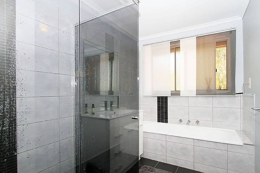 59 Blossom Park Drive, MILL PARK VIC 3082, Mill Park - Thumbnail 5