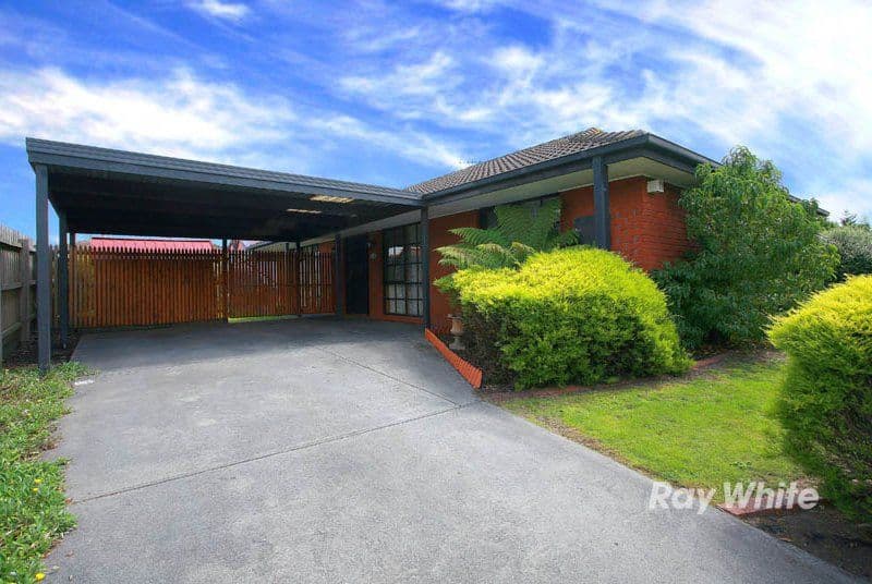 9 Hoysted Avenue, CRANBOURNE VIC 3977, Cranbourne North - Thumbnail 2