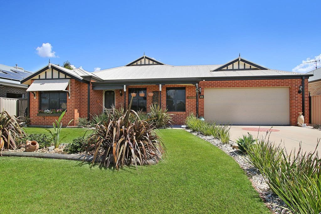 13 Champagne Crescent, Yarrawonga VIC 3730, Yarrawonga - Image 1