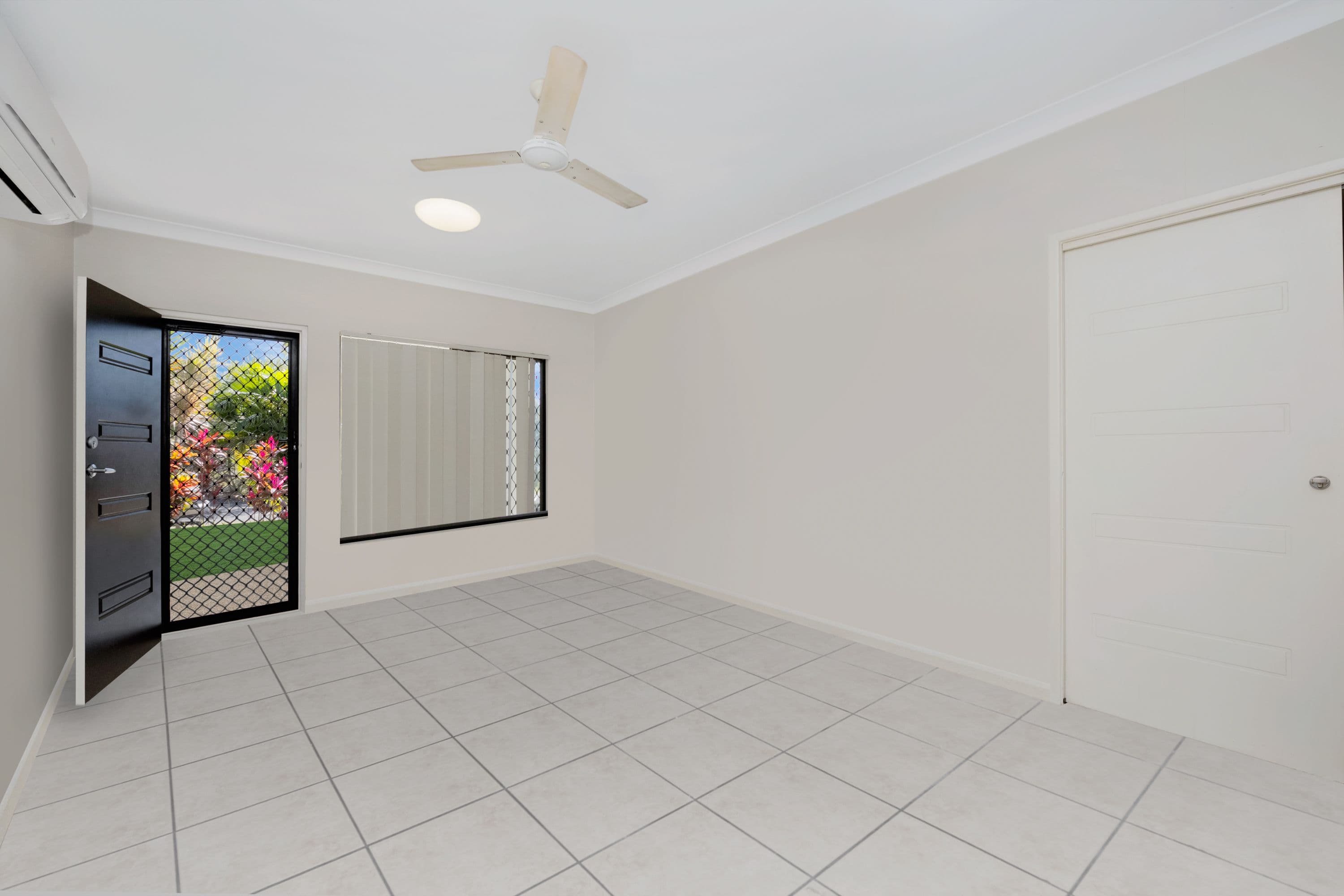 50 Dunlop Street, Kelso QLD 4815, Kelso - Thumbnail 2