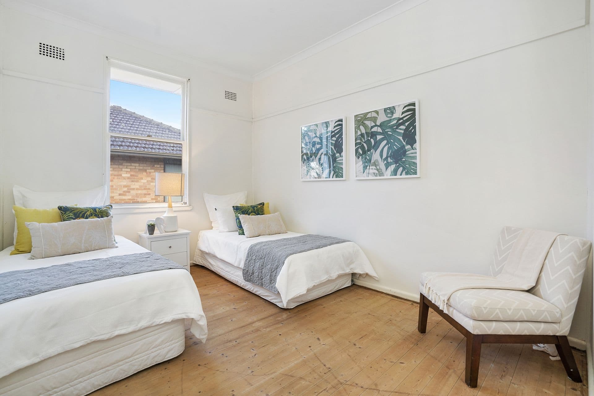 72 Warringah Road, Narraweena - Thumbnail 4