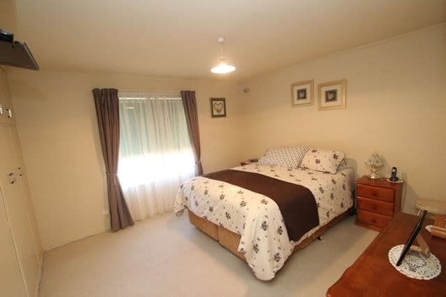 6 Wien Smith Avenue, CLARE SA 5453, Clare - Thumbnail 7