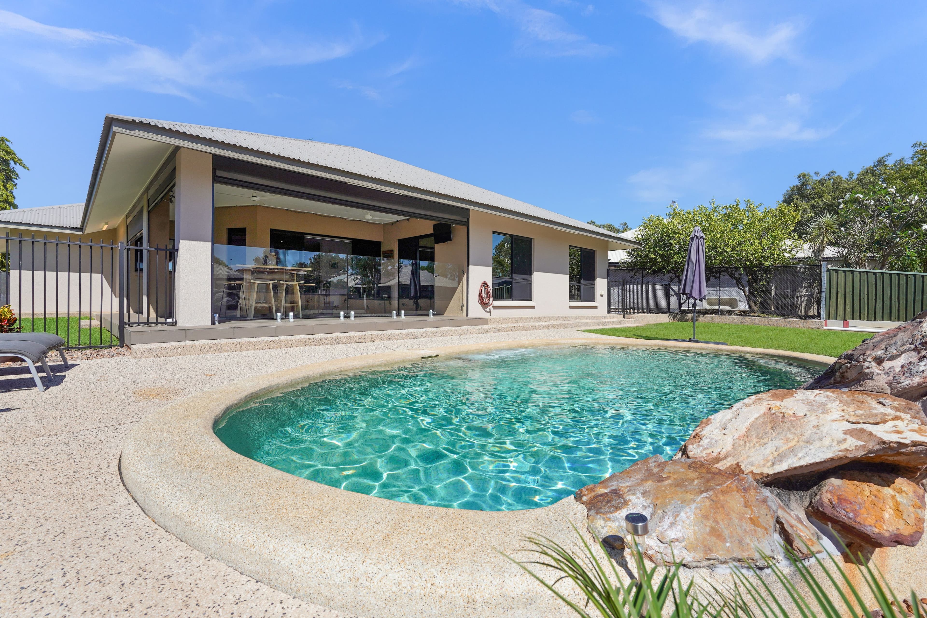 12 Davis Court, Rosebery NT 0832, Rosebery - Image 1