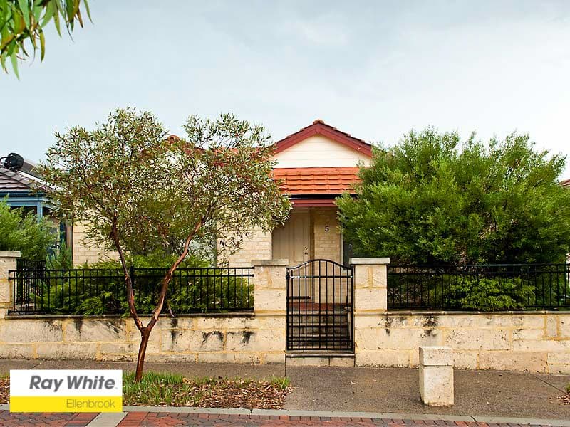 5 Bundaleer Avenue, Ellenbrook WA 6069, Ellenbrook - Image 1