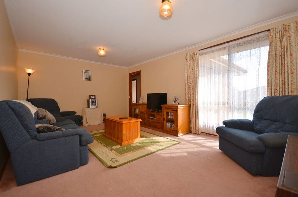 12 Lawrence Street, SEBASTOPOL VIC 3356, Sebastopol - Thumbnail 2