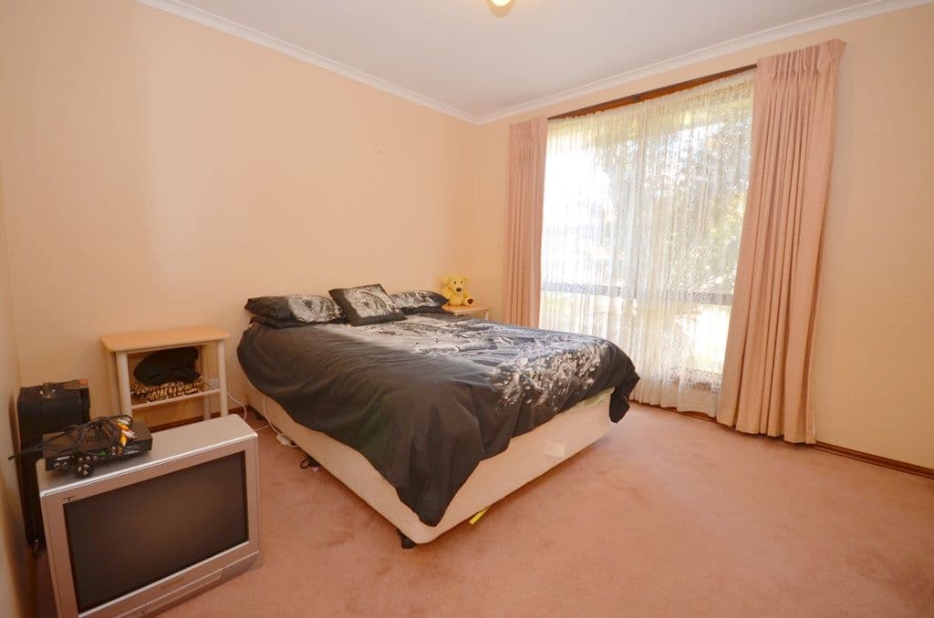 12 Lawrence Street, SEBASTOPOL VIC 3356, Sebastopol - Thumbnail 6