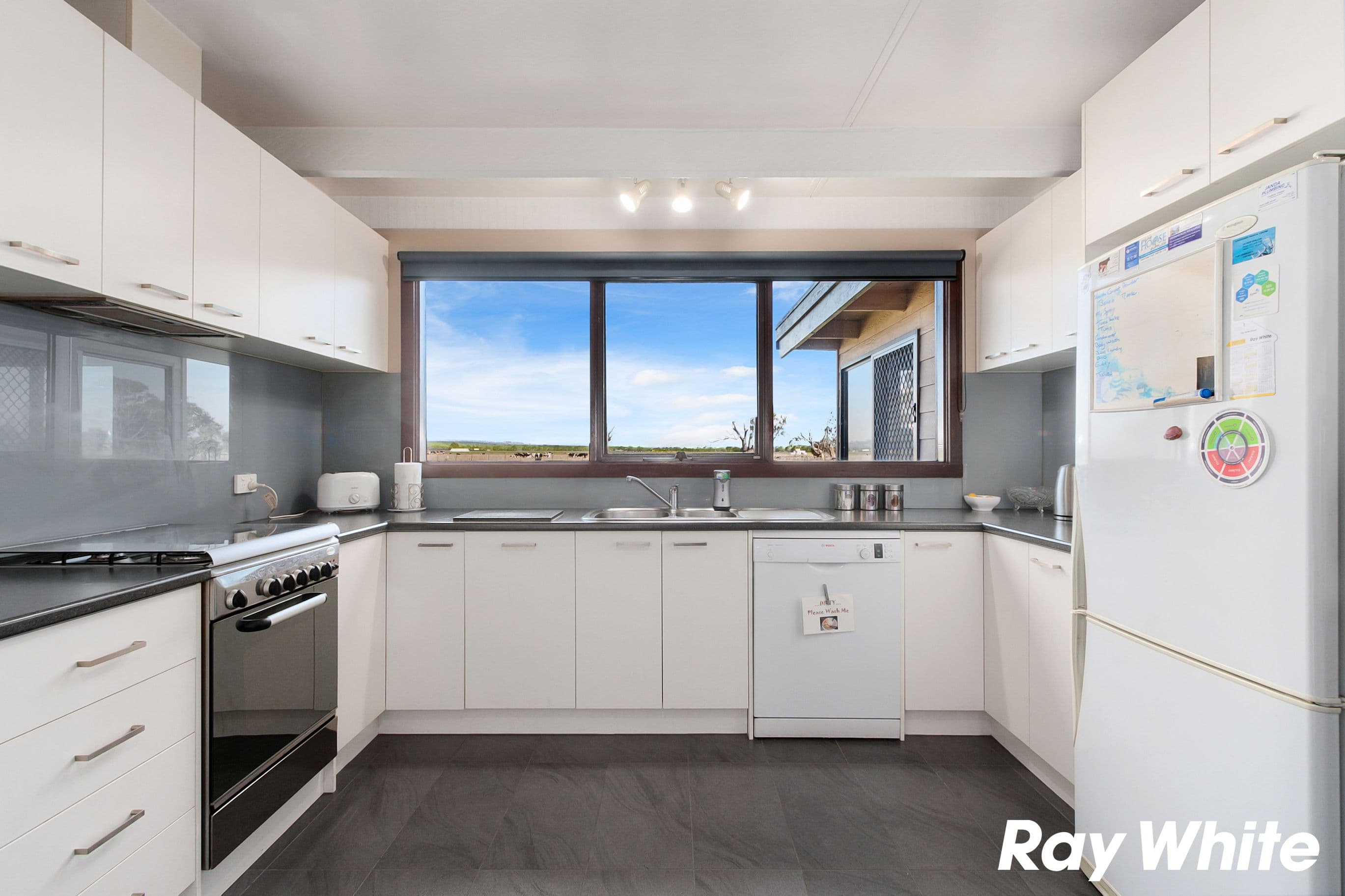 80 Coster Road, Modella VIC 3816, Modella - Thumbnail 4