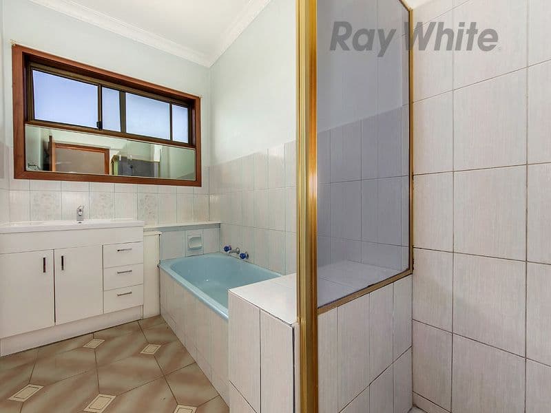 12 Clover Avenue, St Albans VIC 3021, St Albans - Thumbnail 7