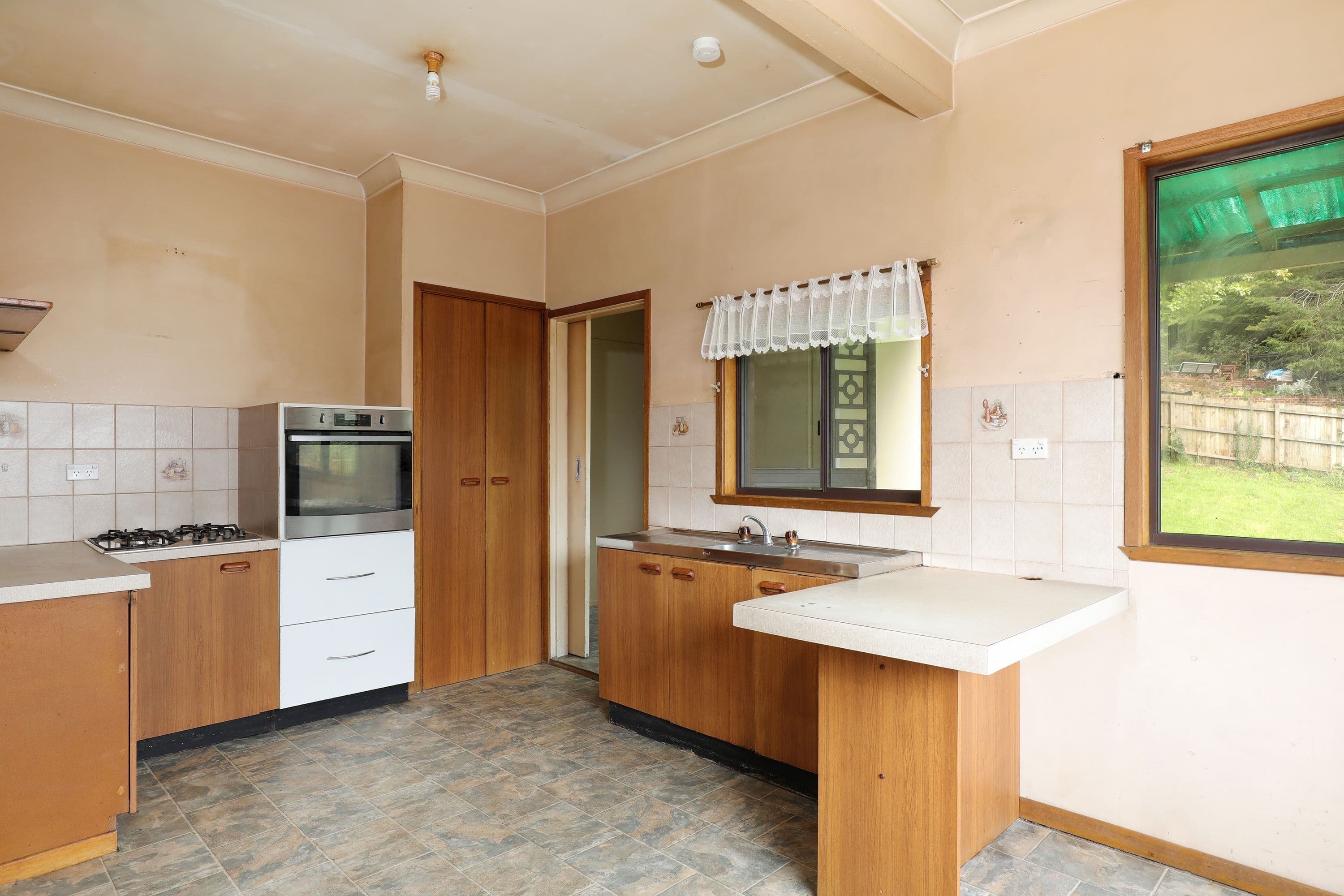 24 Hat Hill Road, Blackheath NSW 2785, Blackheath - Thumbnail 4