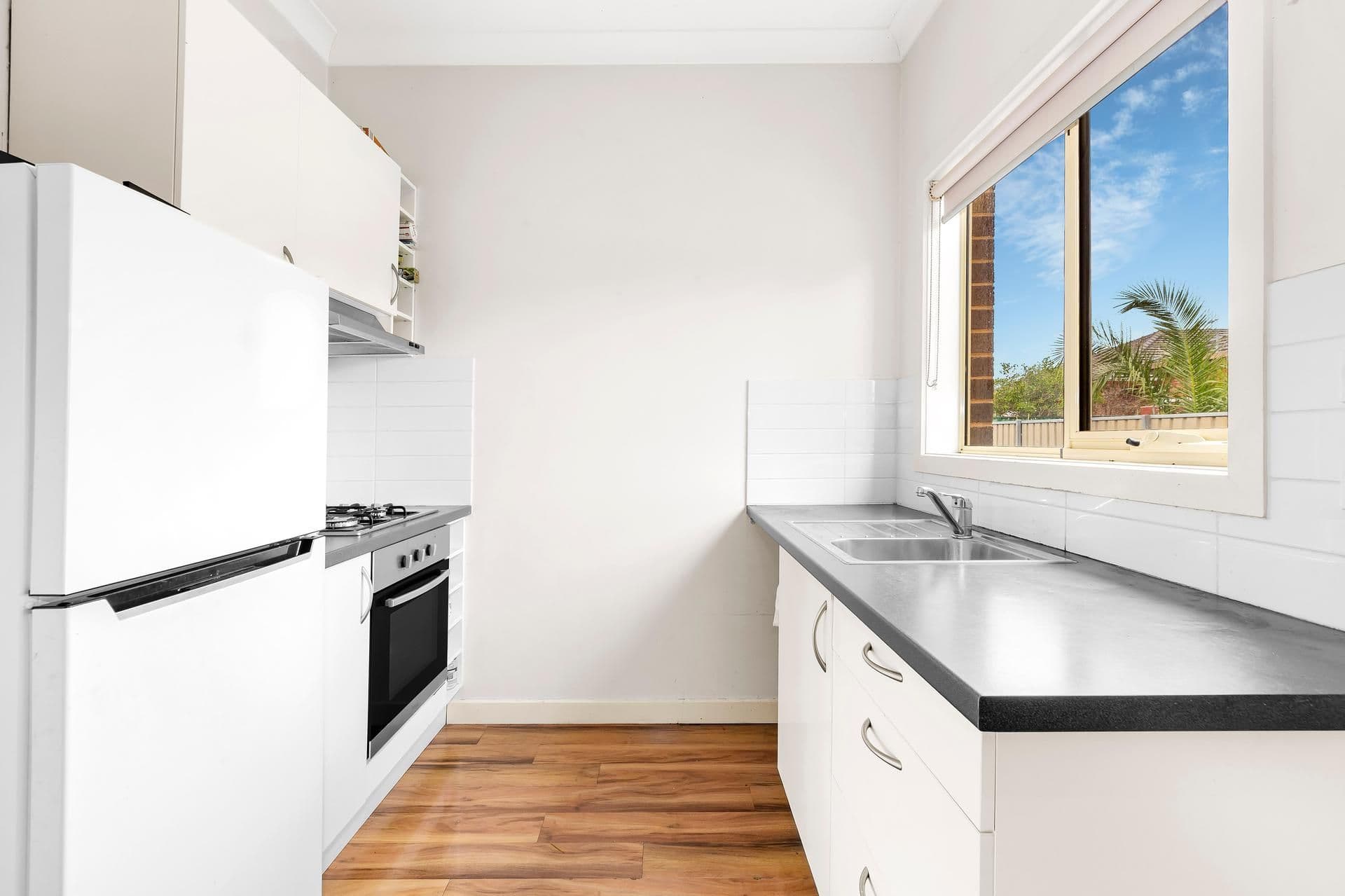 2 Lloyd Avenue, Epping VIC 3076, Epping - Thumbnail 4