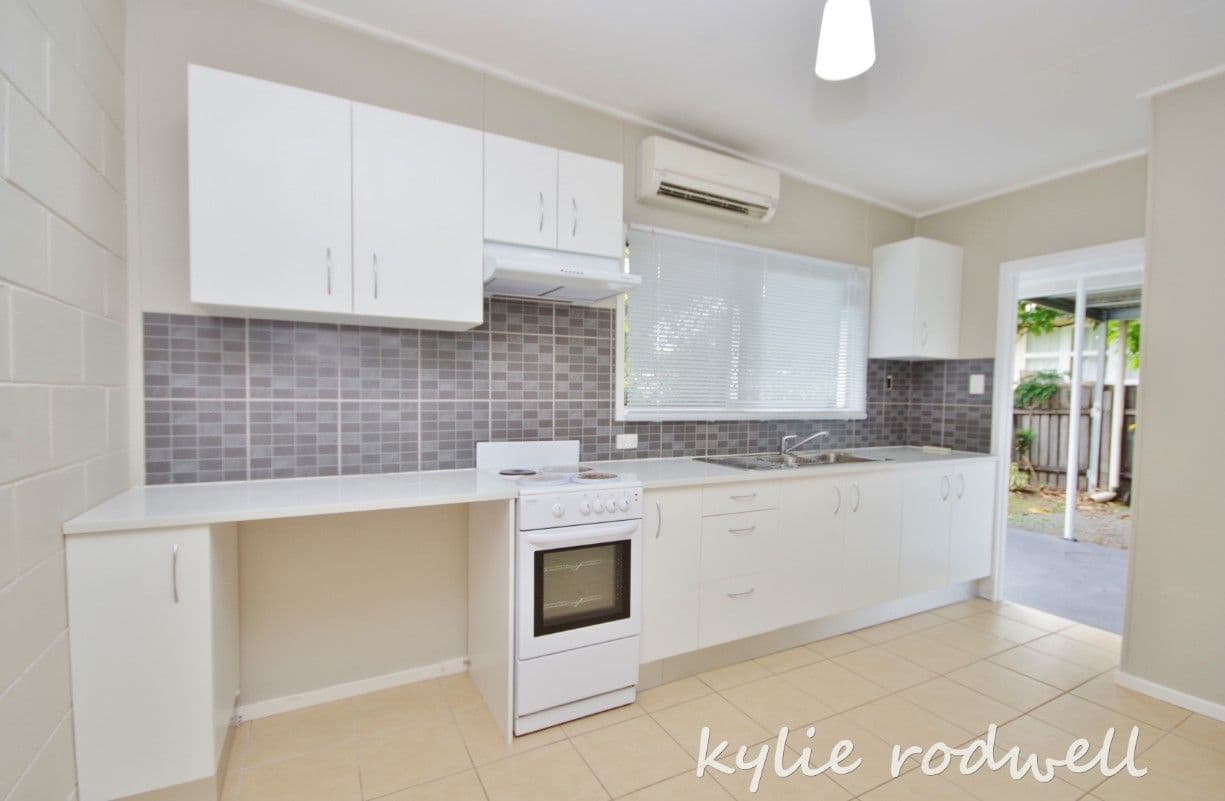 Unit 1 27 Hart Street, Beaudesert QLD 4285, Beaudesert - Thumbnail 2