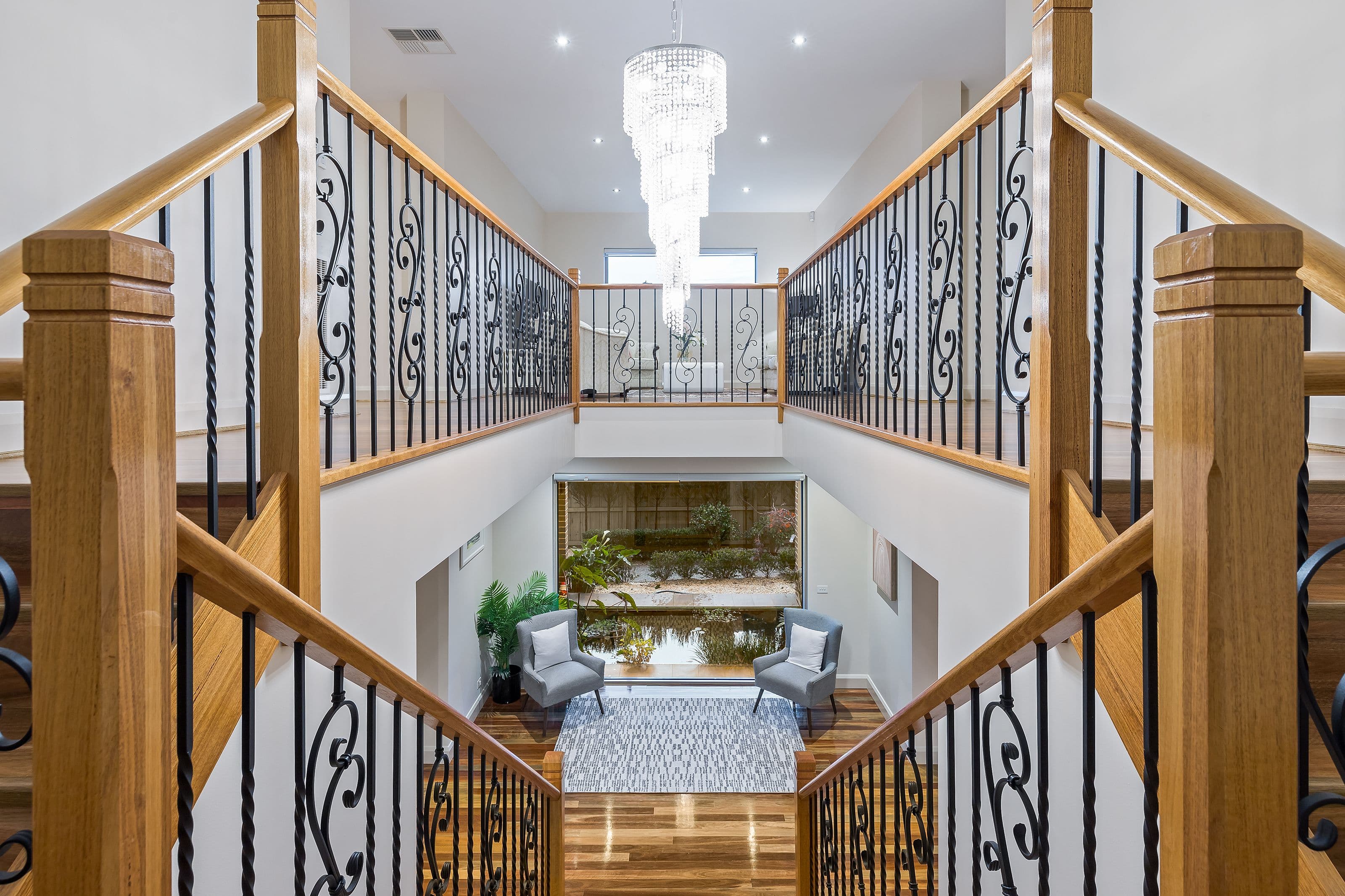 11 Nottingham Street, Glen Waverley VIC 3150, Glen Waverley - Thumbnail 2