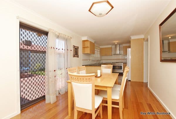 21 Freeman Crescent, MILL PARK VIC 3082, Mill Park - Thumbnail 3