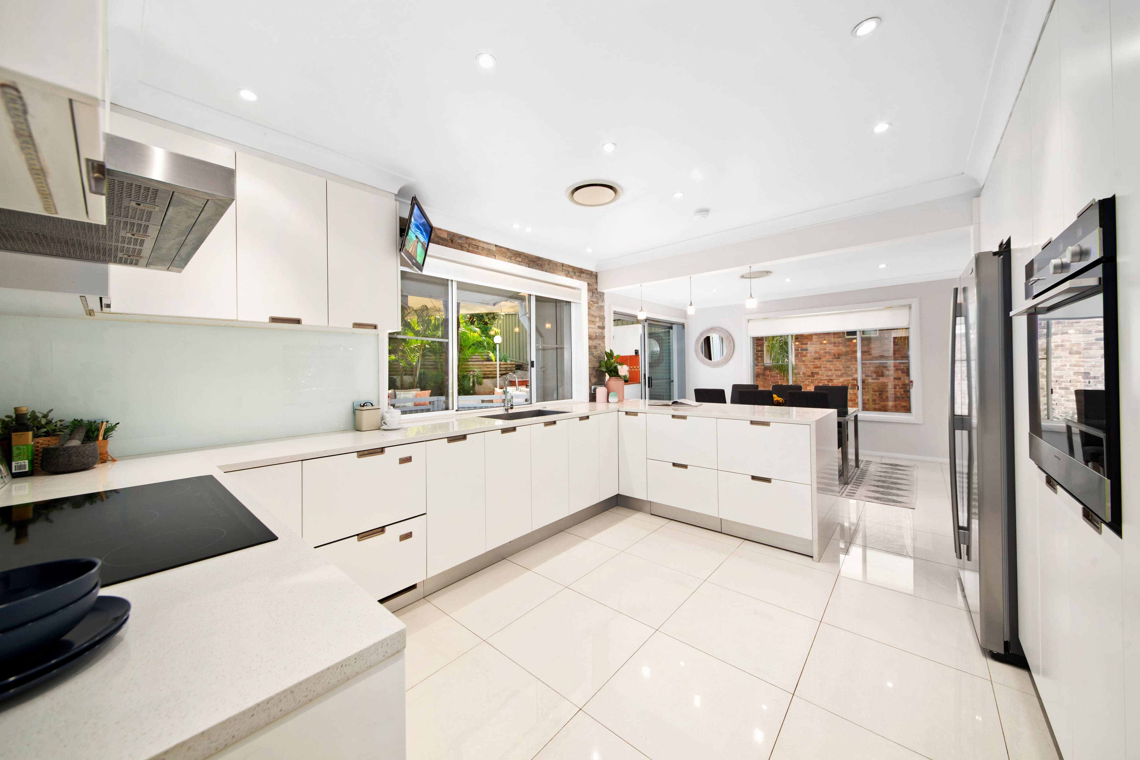 107 David Road, Barden Ridge - Thumbnail 2