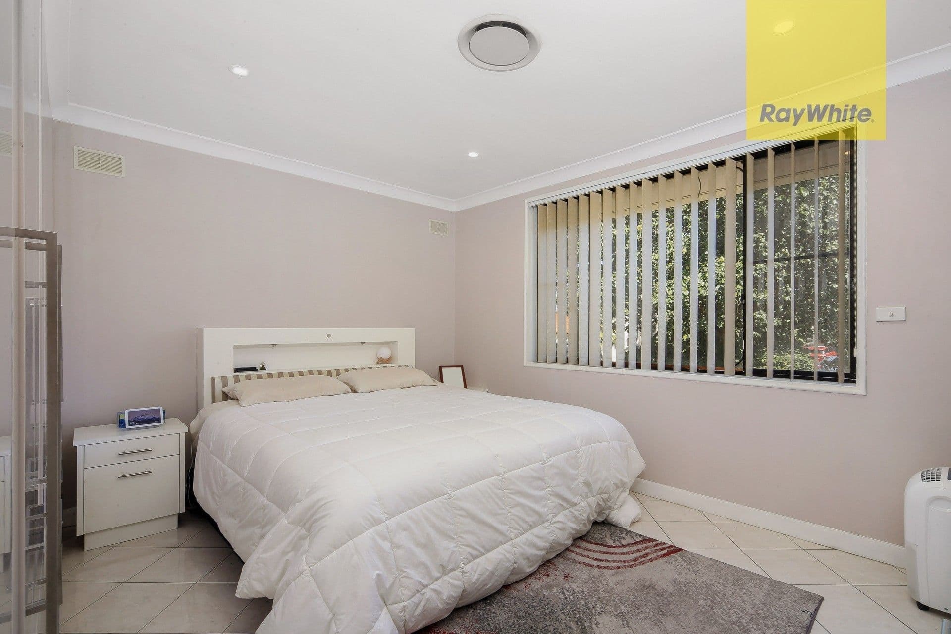 33 Allison Road, Guildford NSW 2161, Guildford - Thumbnail 4