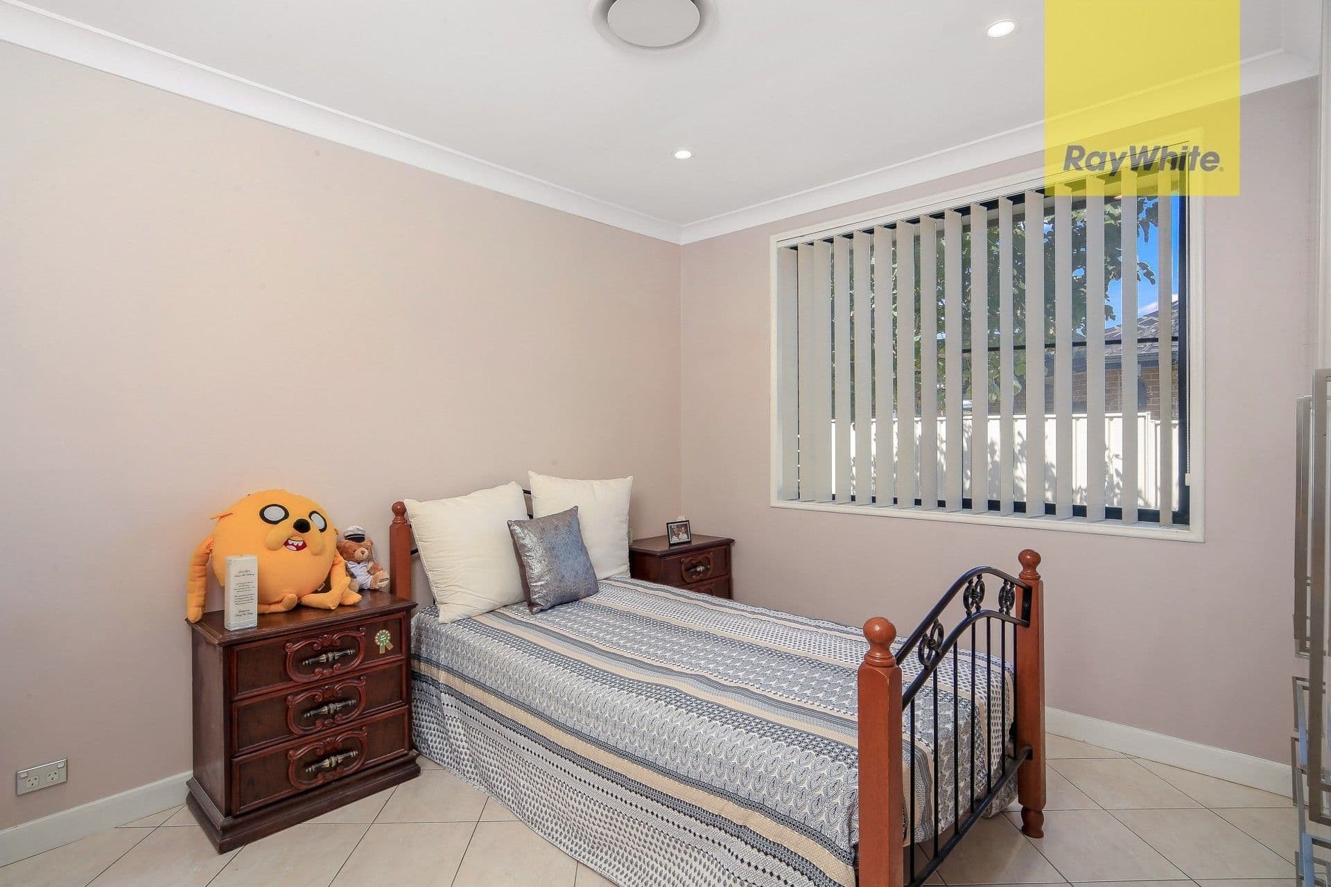 33 Allison Road, Guildford NSW 2161, Guildford - Thumbnail 8