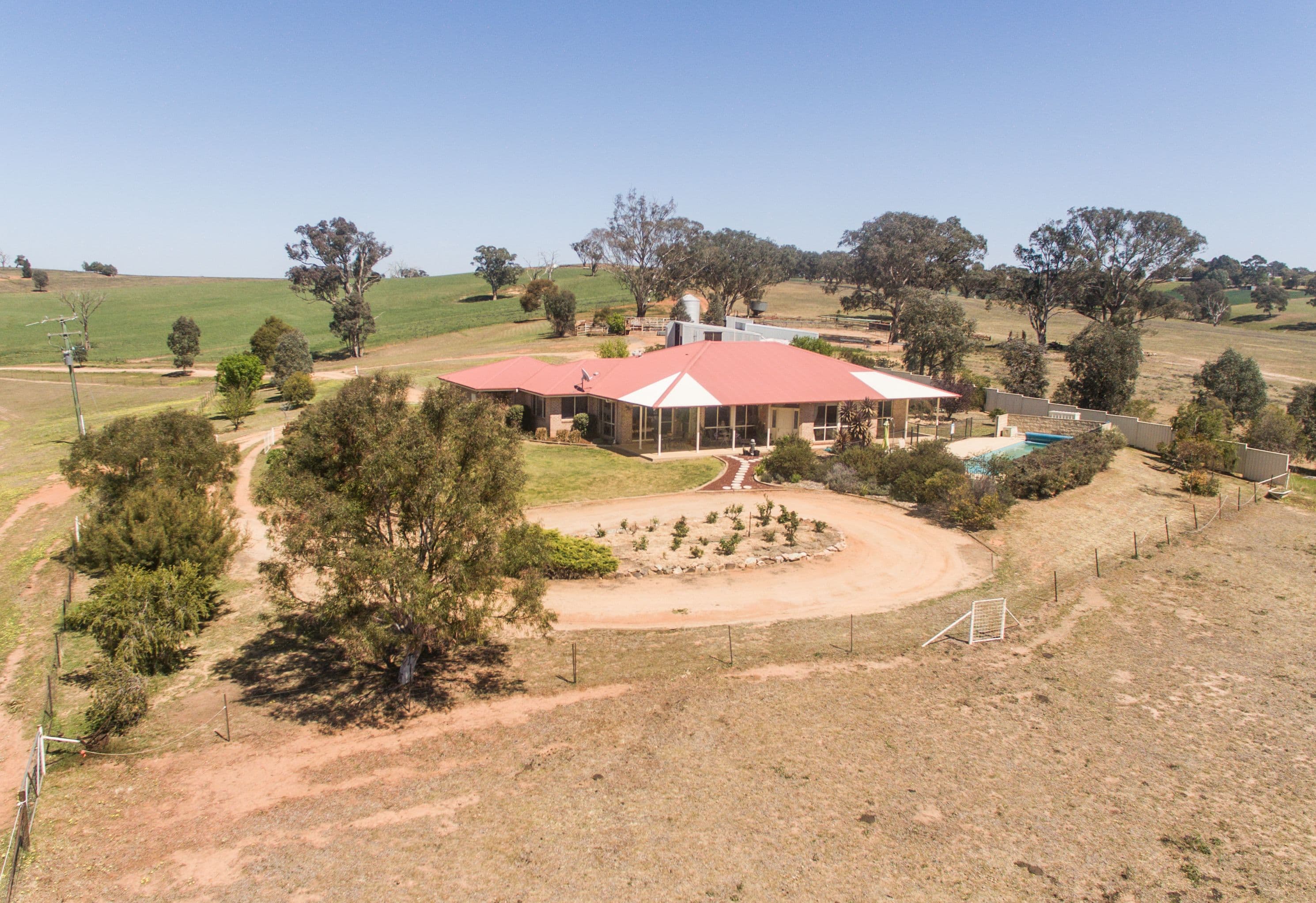 147 Donges Road, Young - Image 1