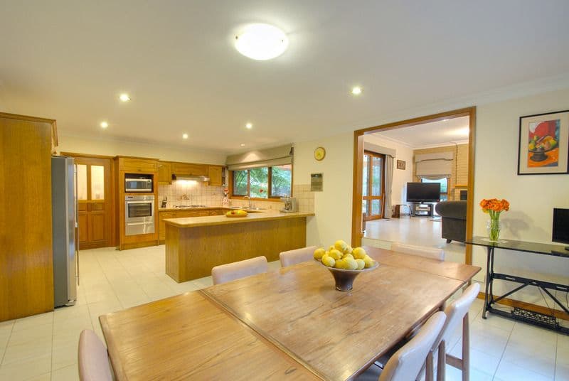 7 Ballamore Crescent, DONCASTER VIC 3108, Doncaster - Thumbnail 5