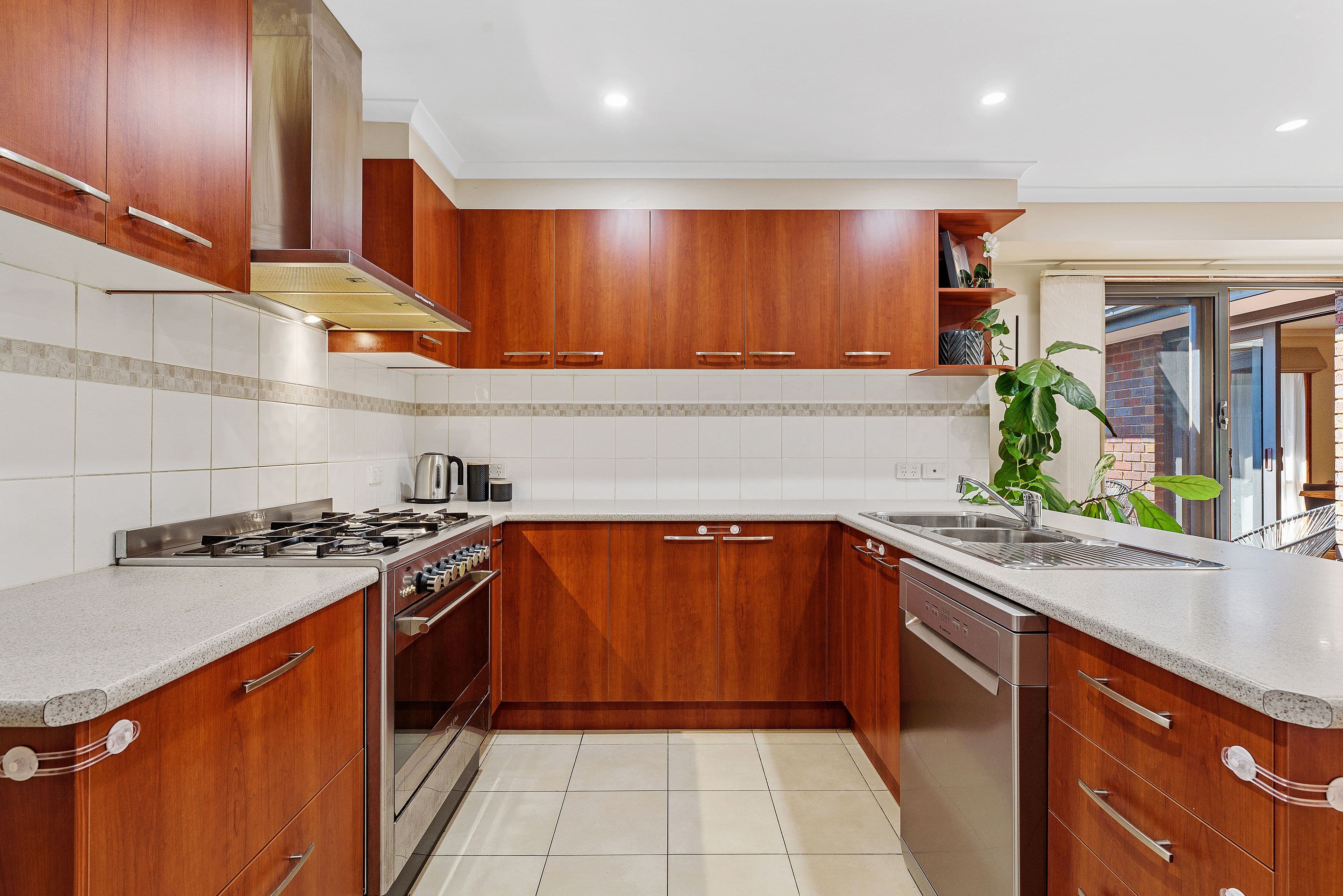 25 Moorhen Crescent, Carrum Downs VIC 3201, Carrum Downs - Thumbnail 3