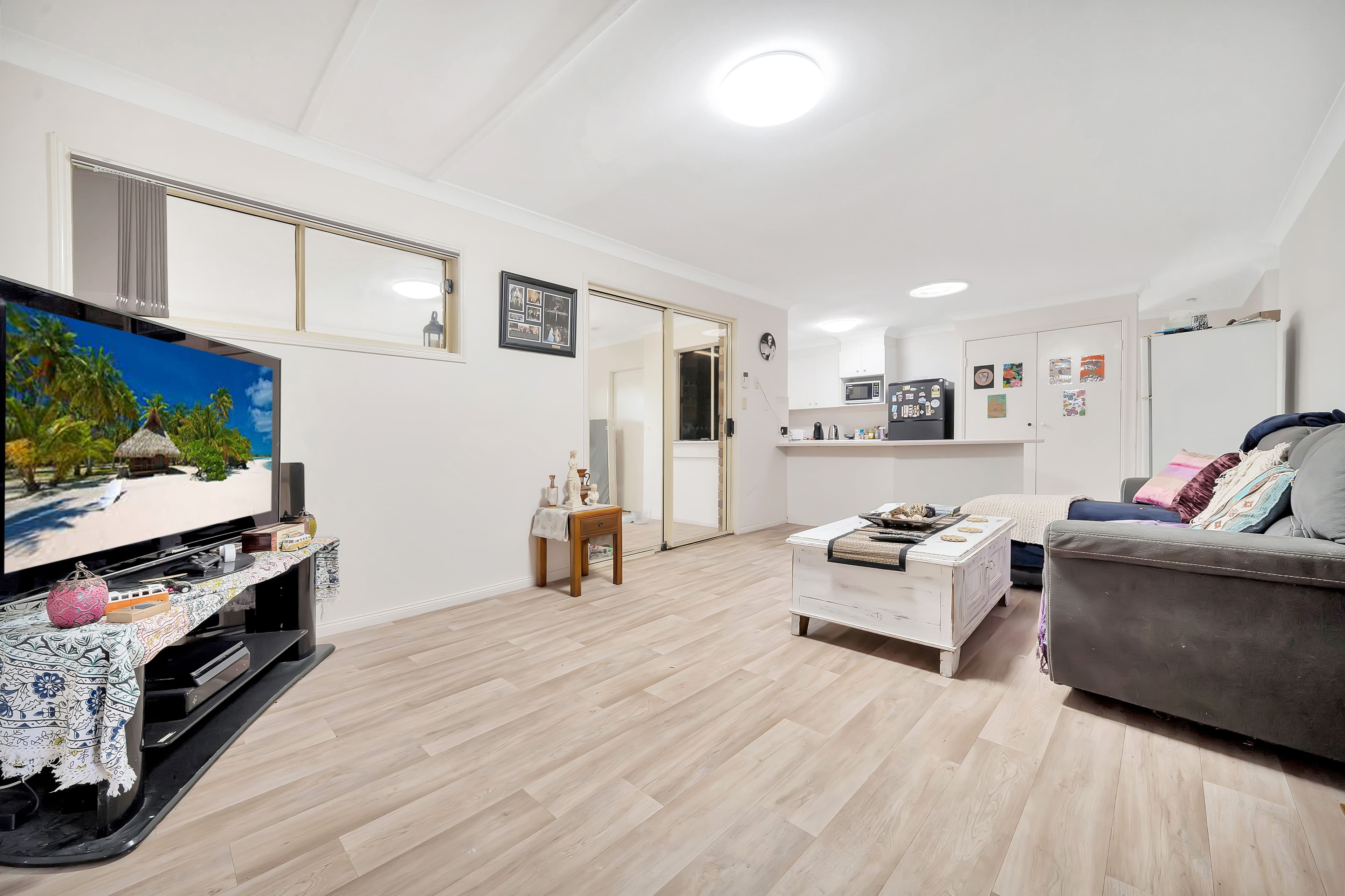 18 Rochelle Court, Edens Landing QLD 4207, Edens Landing - Thumbnail 2