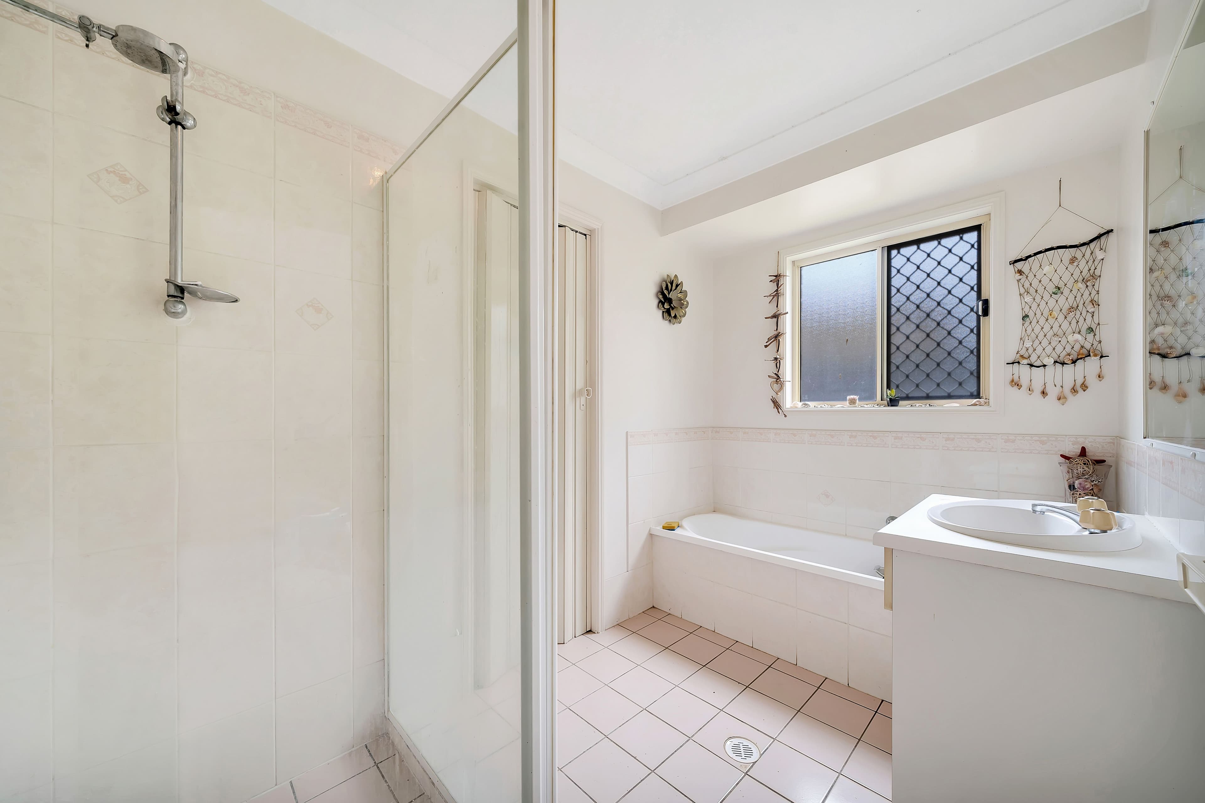 18 Rochelle Court, Edens Landing QLD 4207, Edens Landing - Thumbnail 7