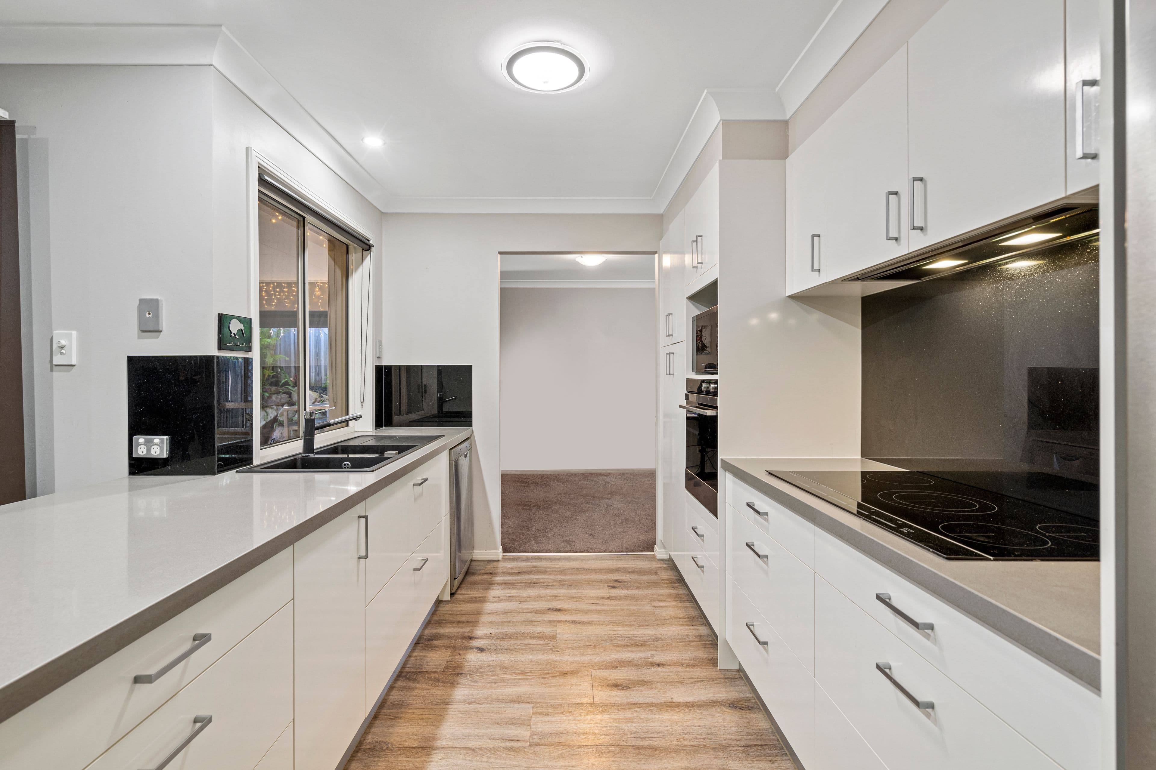 12 Kumnick Street, Upper Coomera QLD 4209, Upper Coomera - Thumbnail 4