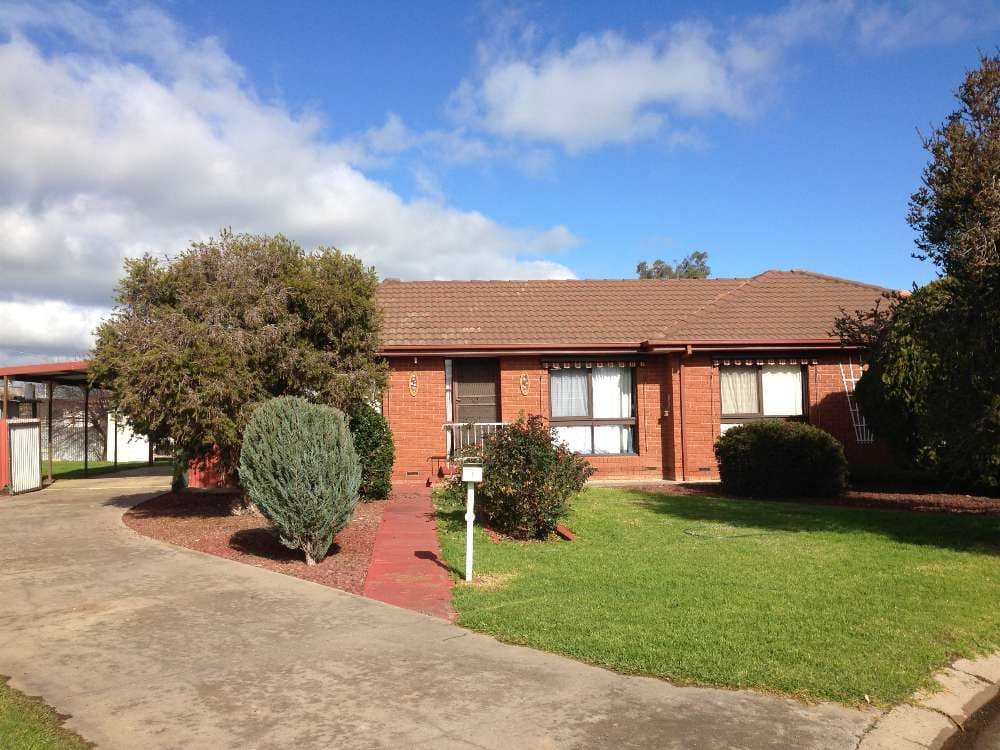 1 Mac Trebley Place, CULCAIRN NSW 2660, Culcairn - Thumbnail 4