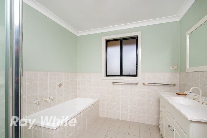 4 Kenneth Avenue, BAULKHAM HILLS NSW 2153, Baulkham Hills - Thumbnail 7