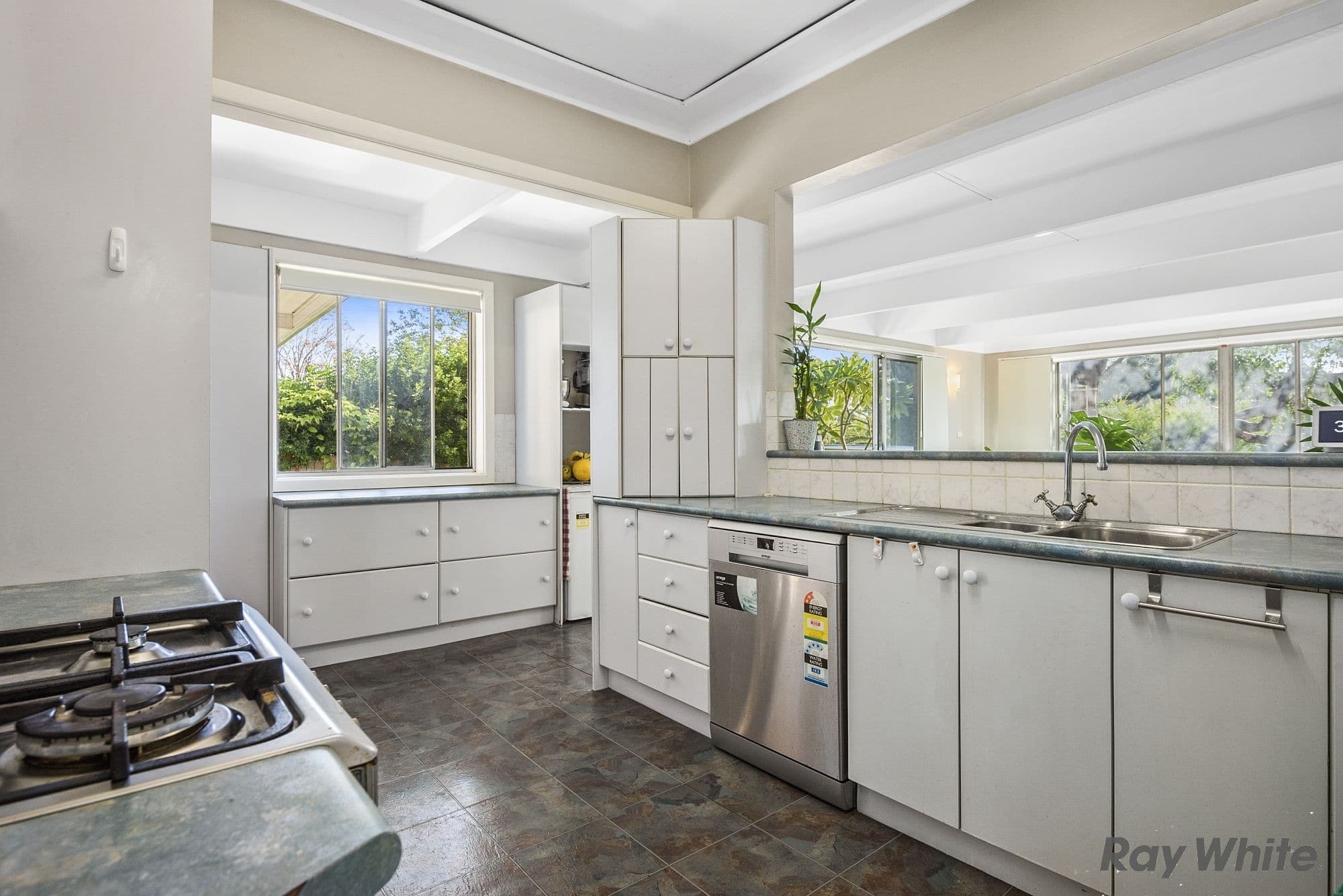 1 Dobson Crescent, Baulkham Hills NSW 2153, Baulkham Hills - Thumbnail 6