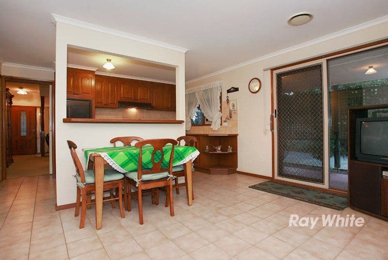 6 Bolwarra Court, CRANBOURNE VIC 3977, Cranbourne West - Thumbnail 5