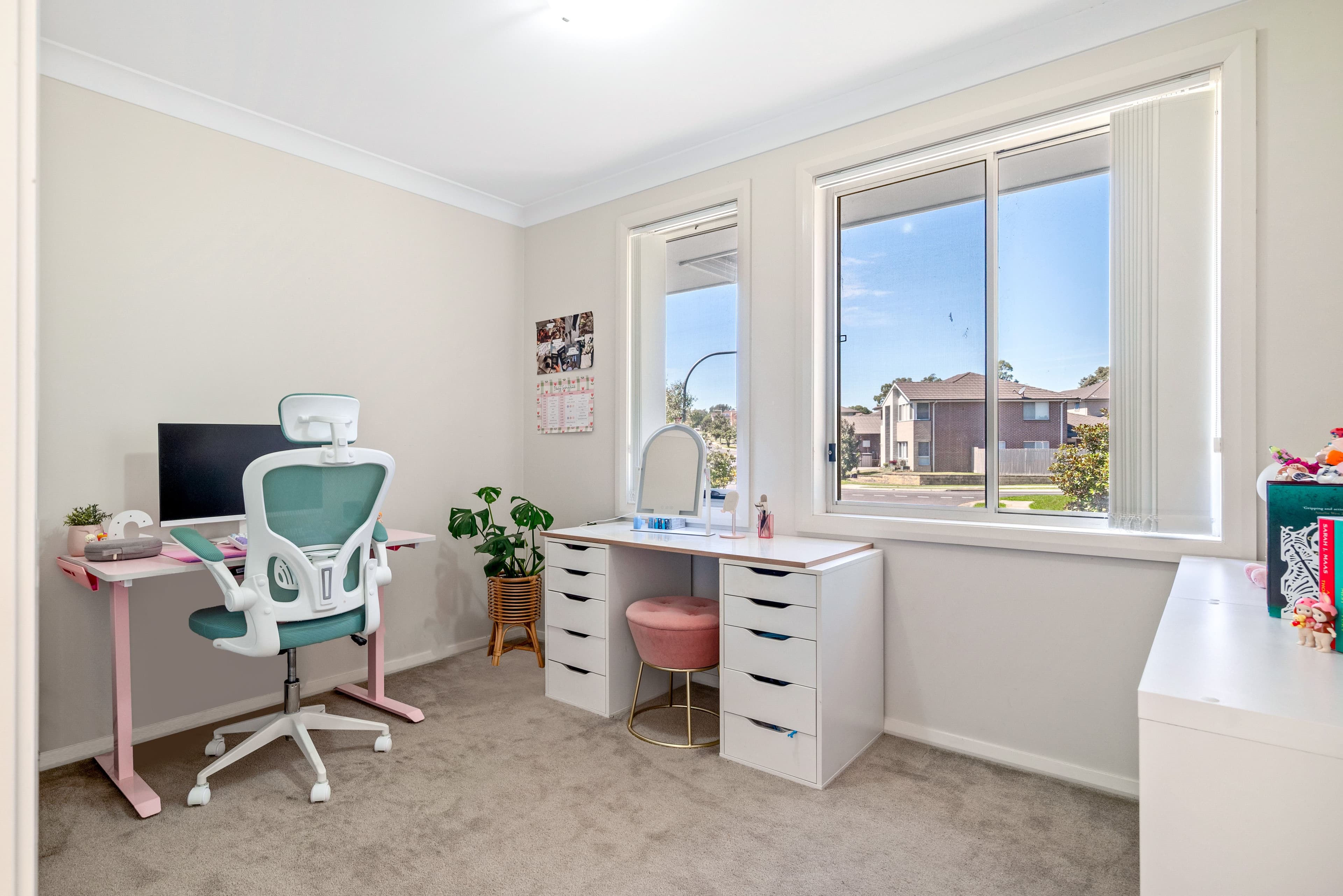 52 Sovereign Circuit, Glenfield NSW 2167, Glenfield - Thumbnail 7