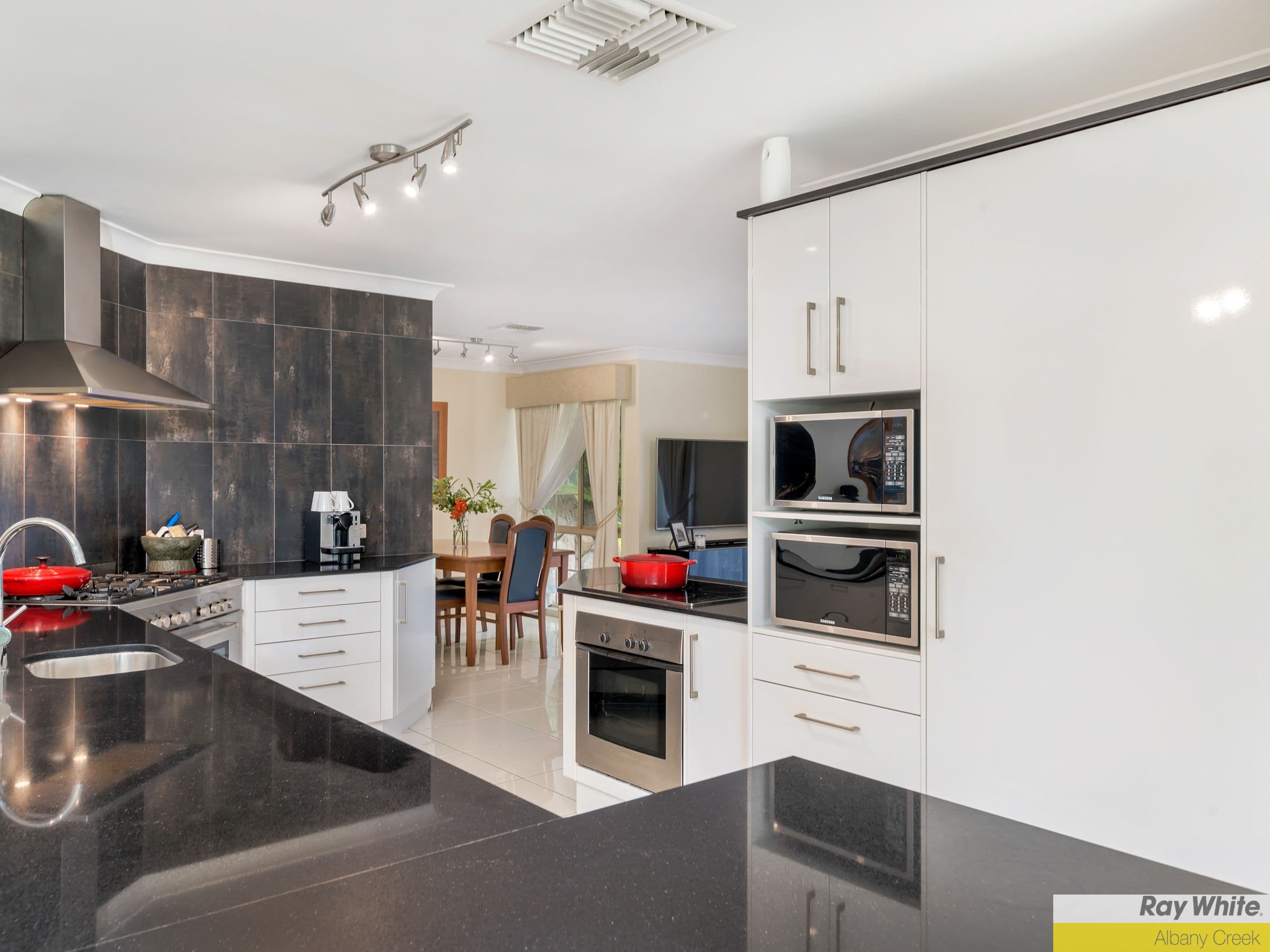 25 Oakmont Crescent, Albany Creek QLD 4035, Albany Creek - Image 1