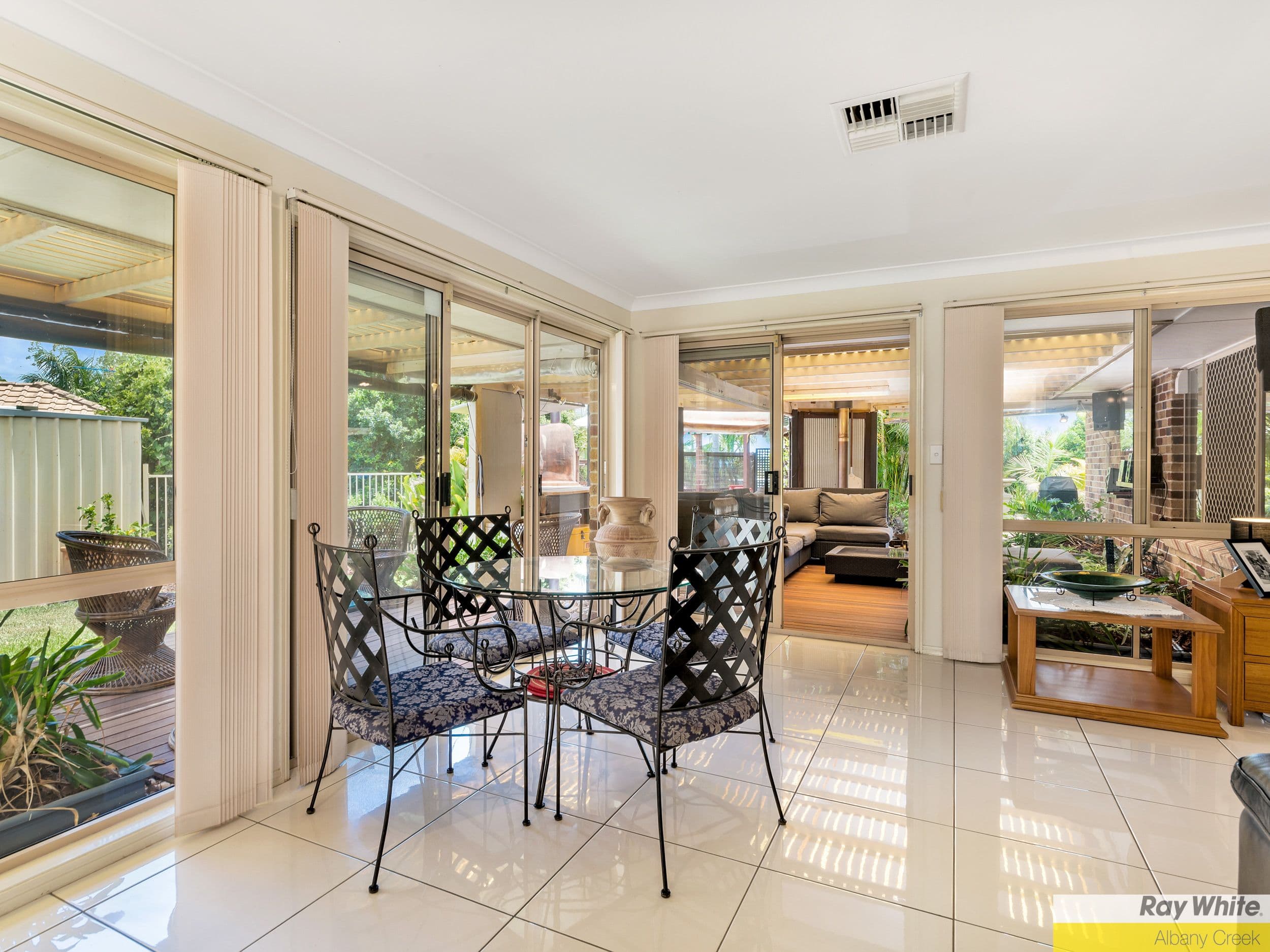 25 Oakmont Crescent, Albany Creek QLD 4035, Albany Creek - Thumbnail 3
