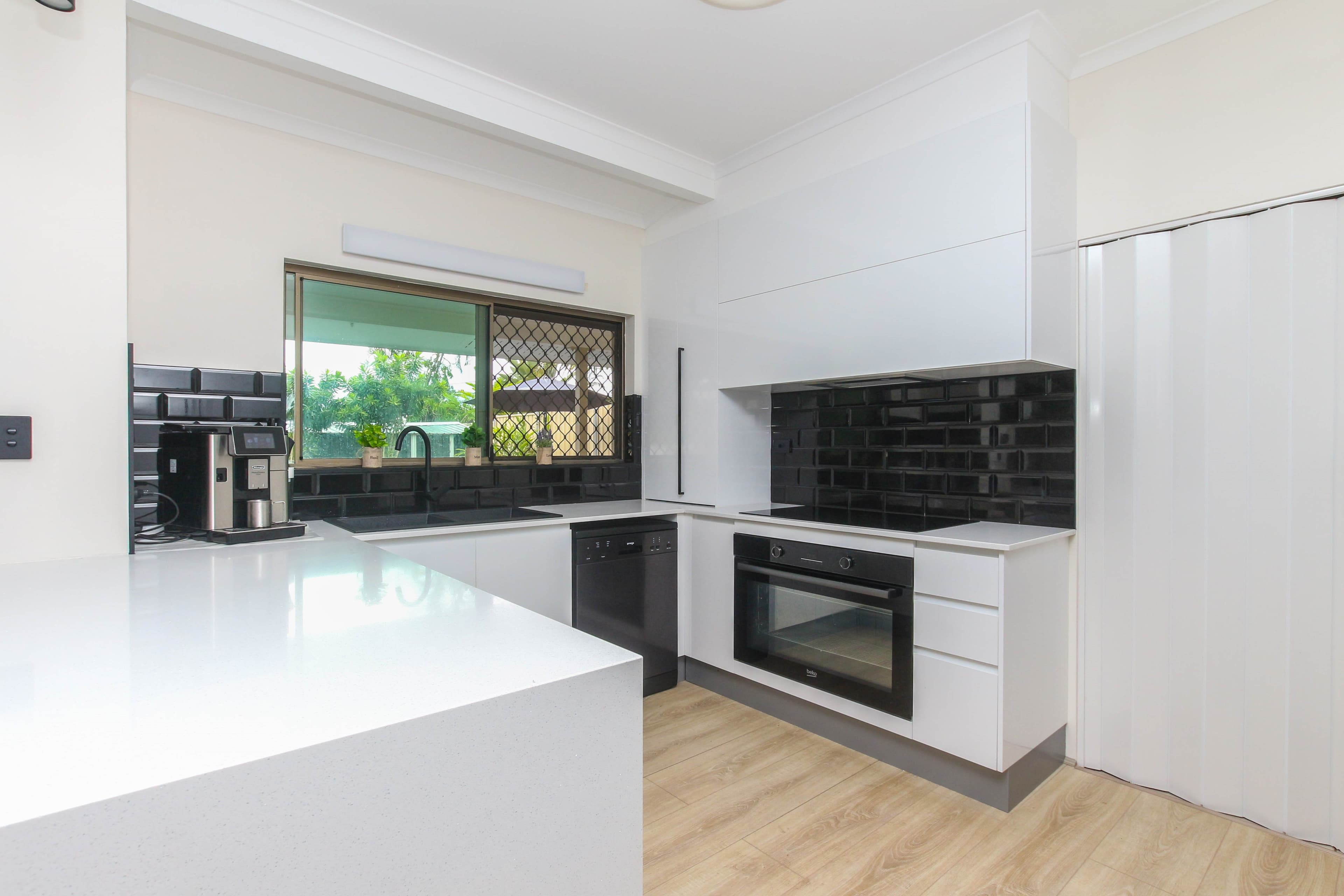 2 Rogers Close, Whitfield QLD 4870, Whitfield - Thumbnail 5