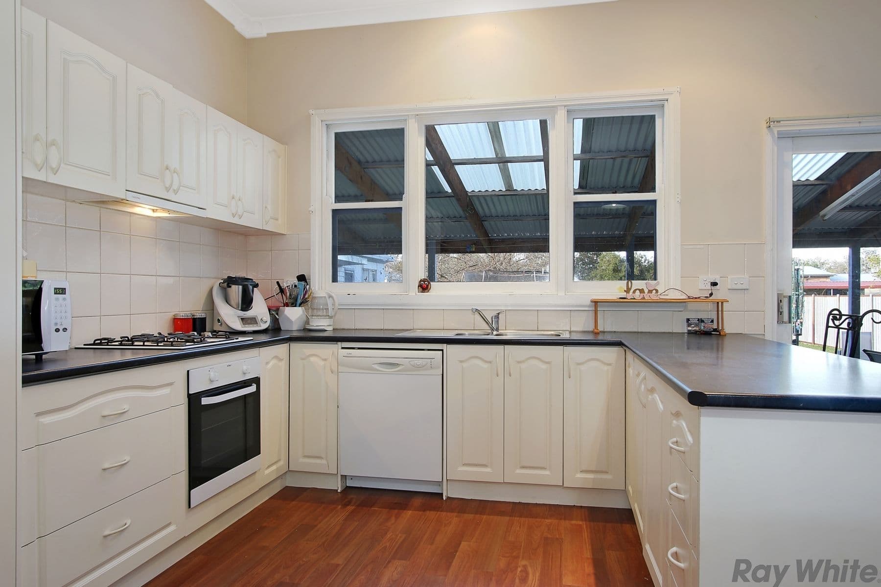 15 Charles Street, Benalla VIC 3672, Benalla - Thumbnail 4