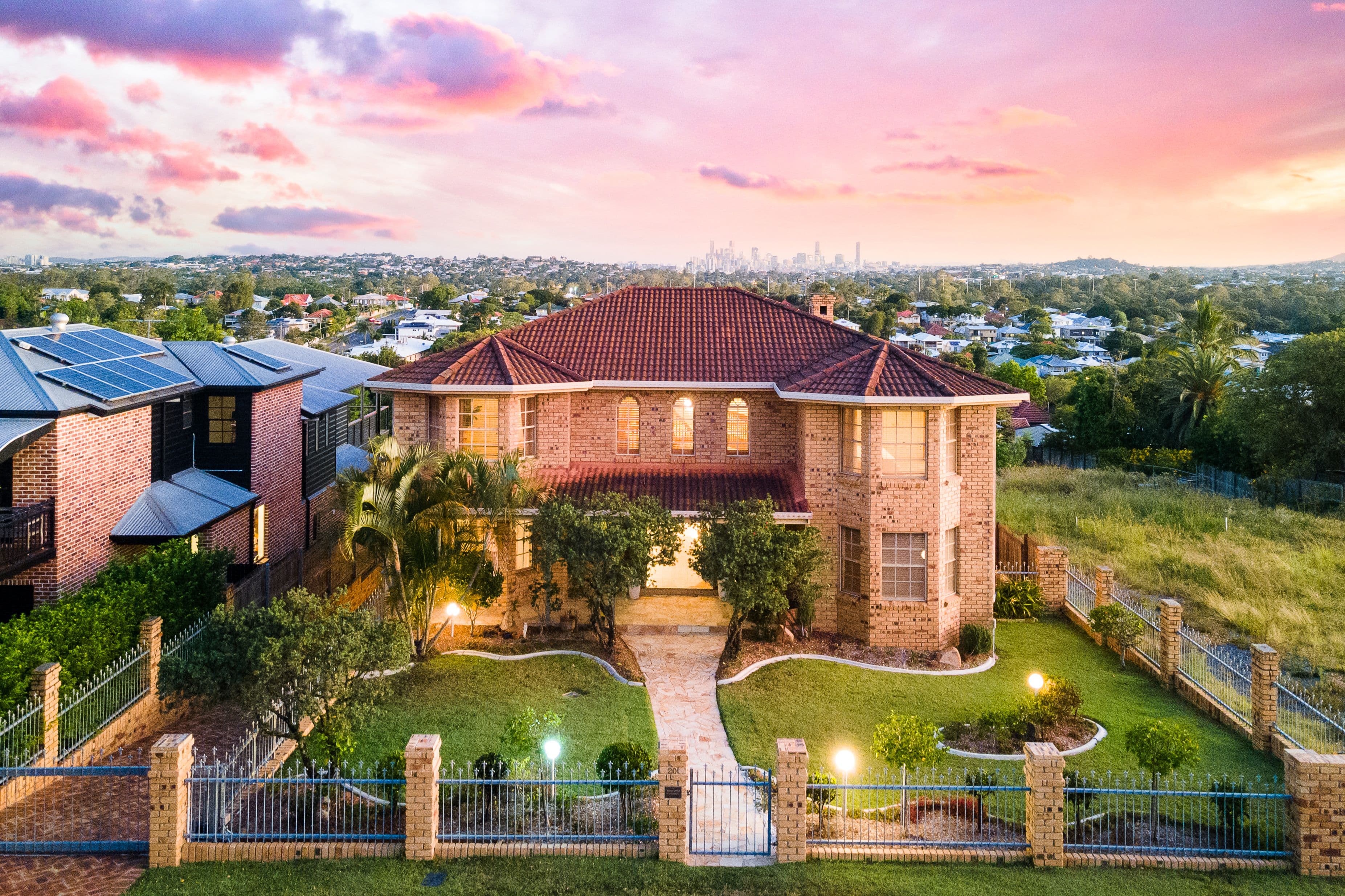 20 Westwood Street, Wavell Heights QLD 4012, Wavell Heights - Thumbnail 2