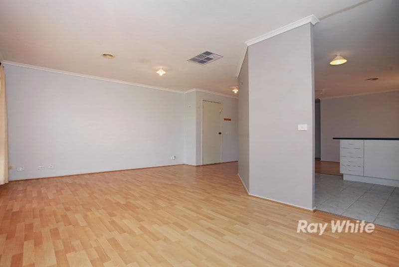 5 Gatwick Court, CRANBOURNE VIC 3977, Cranbourne East - Thumbnail 2
