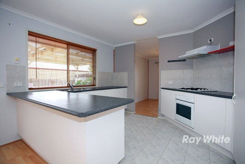 5 Gatwick Court, CRANBOURNE VIC 3977, Cranbourne East - Thumbnail 5