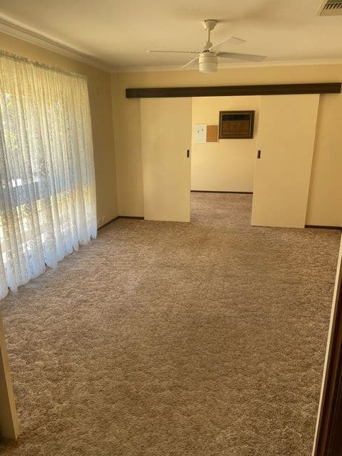 17 Geddes Avenue, Clare SA 5453, Clare - Thumbnail 2