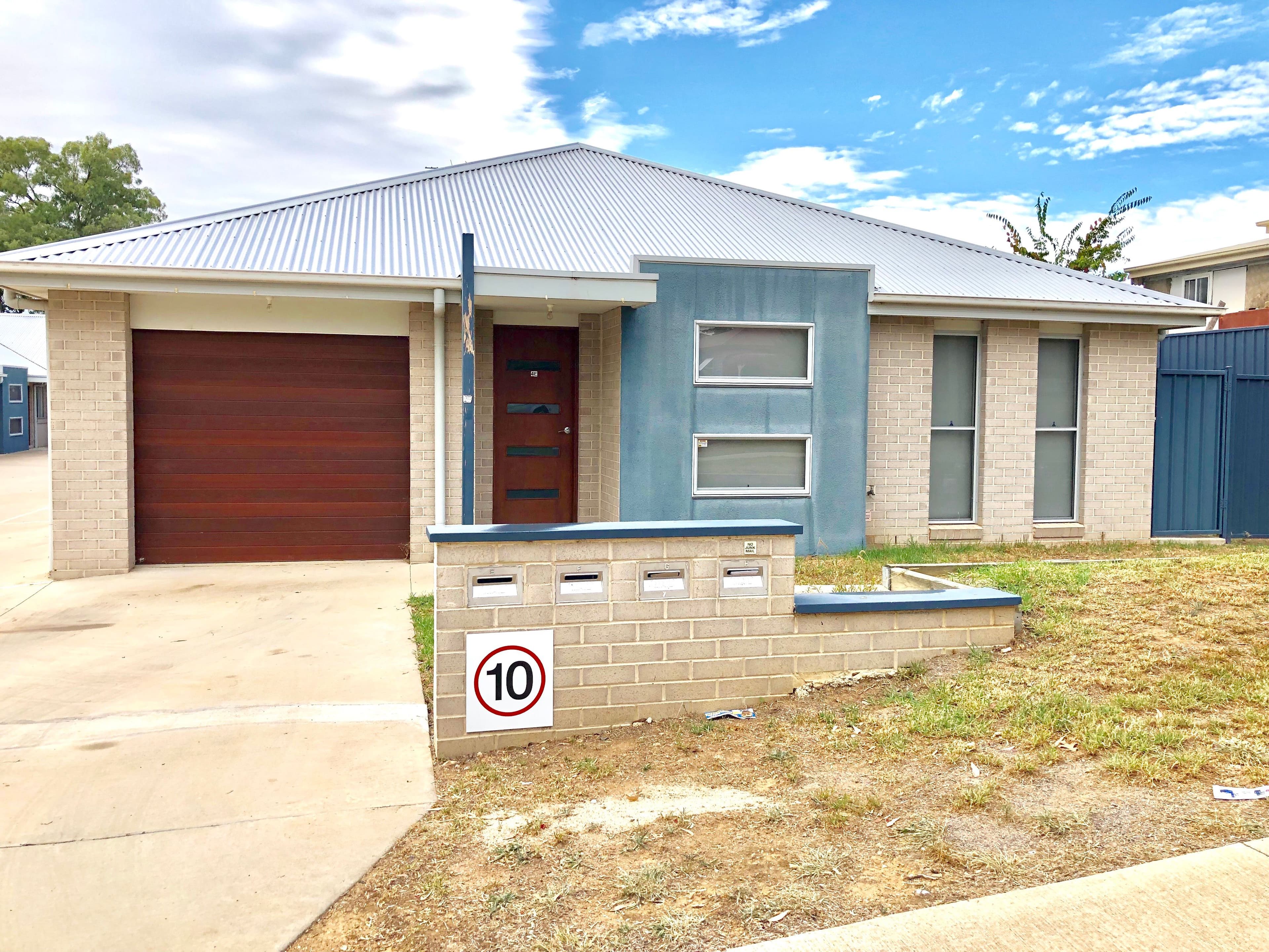 4E Yass Street, Young NSW 2594, Young - Image 1