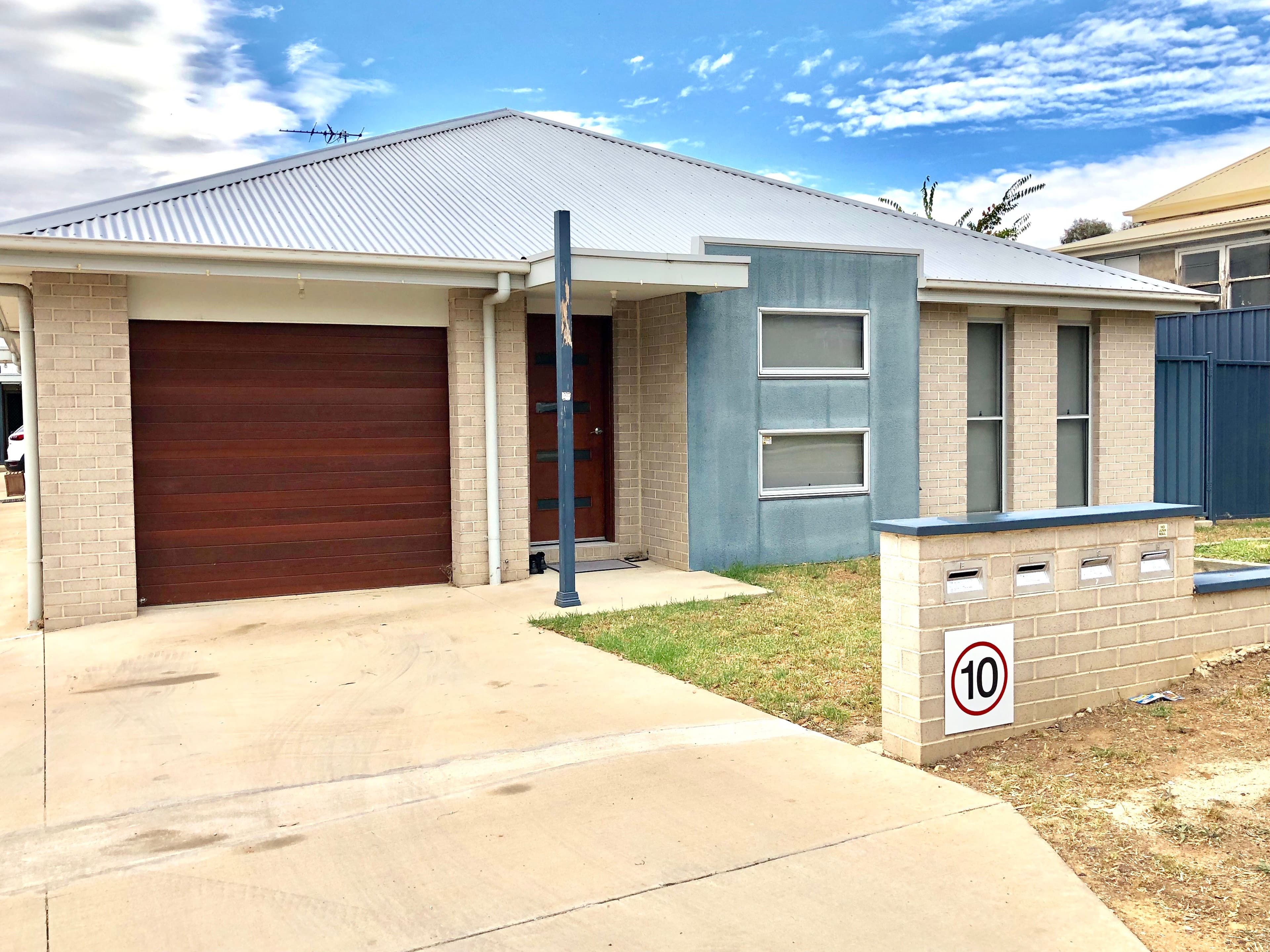 4E Yass Street, Young NSW 2594, Young - Thumbnail 2