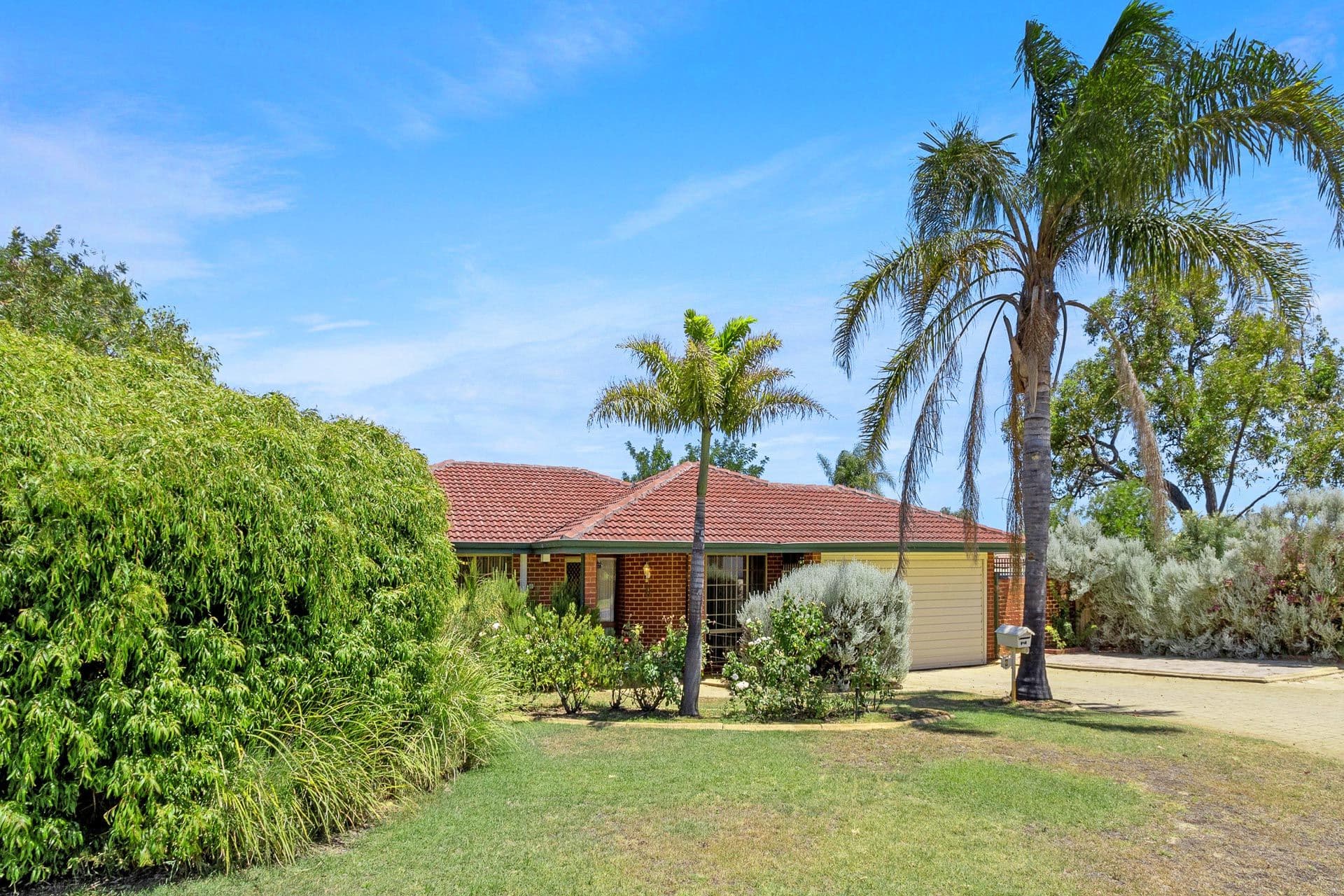 6 Horton Crescent, Marangaroo WA 6064, Marangaroo - Thumbnail 2