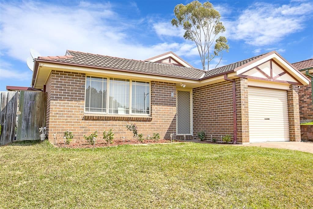 5 Rosea Place, GLENMORE PARK NSW 2745, Glenmore Park - Image 1