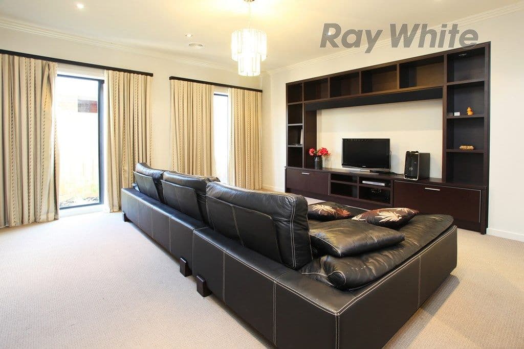 24 Alamanda Boulevard, POINT COOK VIC 3030, Point Cook - Thumbnail 5