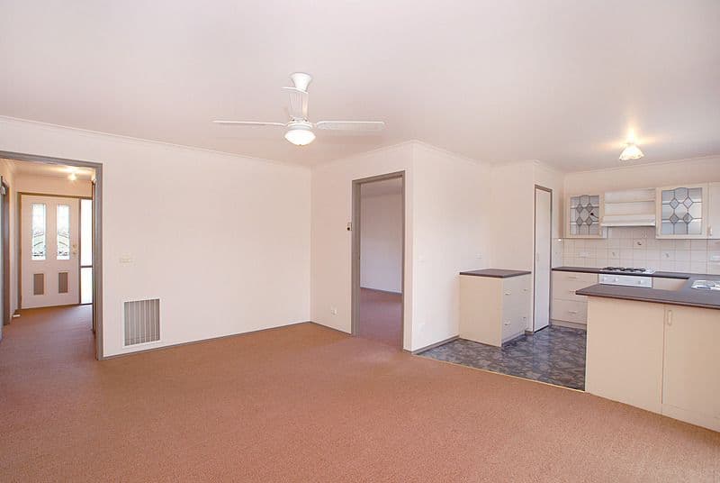 8 Hillcrest Avenue, Ferntree Gully VIC 3156, Ferntree Gully - Thumbnail 4