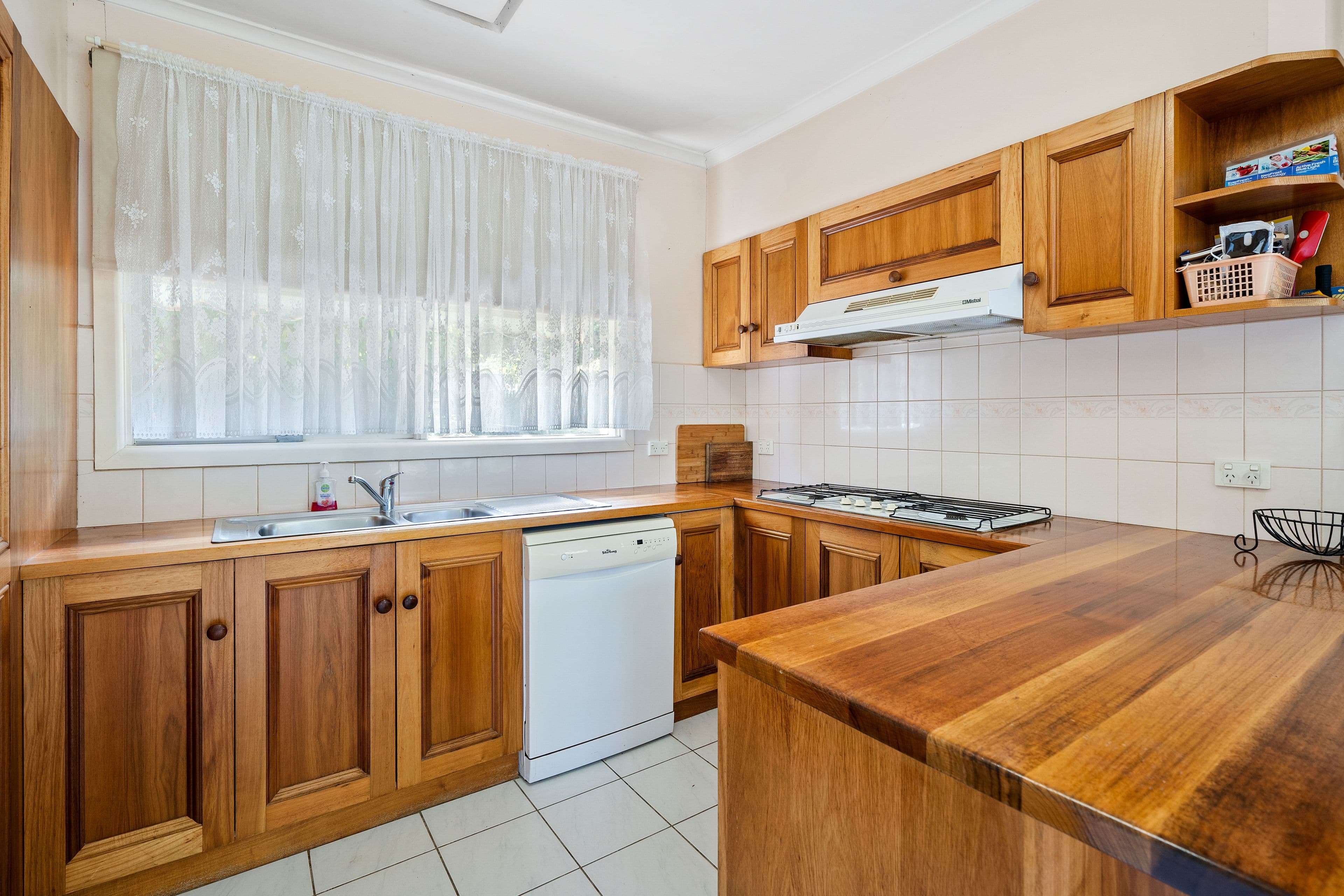 18 Byron Street, Ringwood VIC 3134, Ringwood - Thumbnail 5