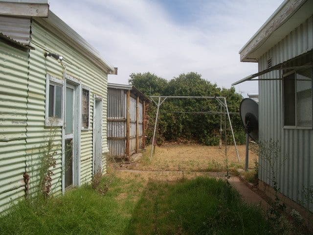 124 Patton Street, BROKEN HILL NSW 2880, Broken Hill - Thumbnail 3